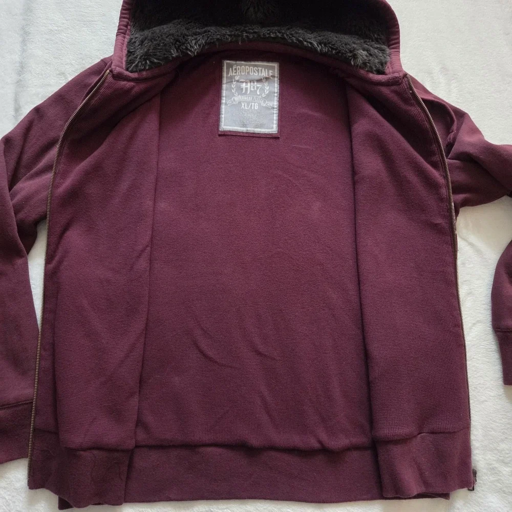 Vintage Aeropostale Hoodie XL Maroon Zip Up‎ Logo Y2K Varsity Style Sweatshirt